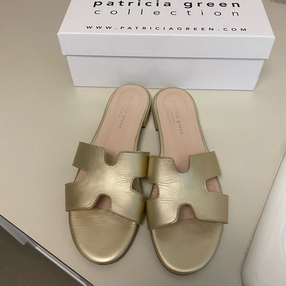 Patricia Green Hallie Flat